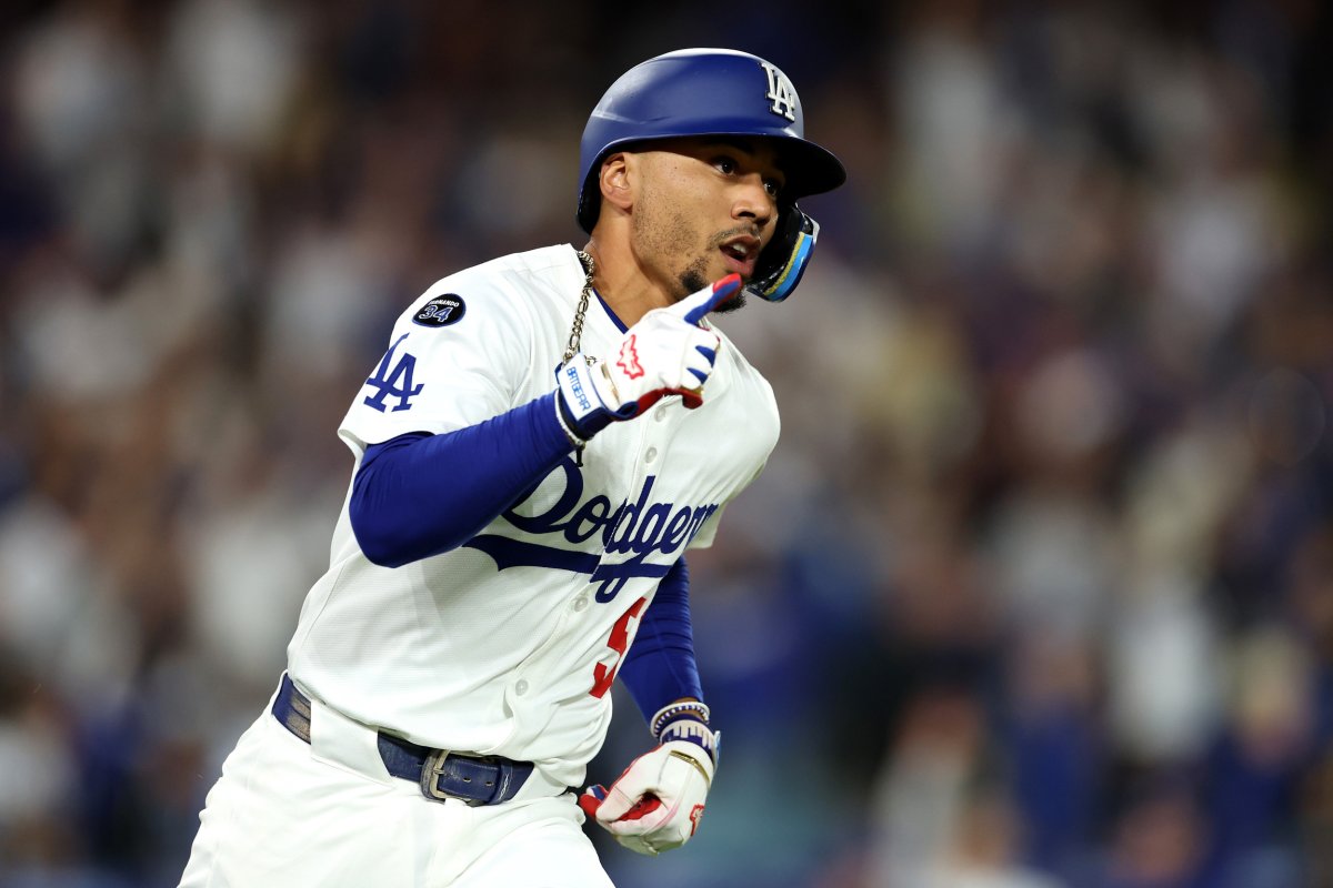 Dodgers’ Dave Roberts Reveals More Details on Injury to Mookie Betts