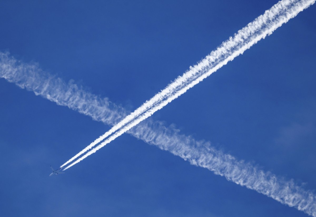 Louisiana Passes Bill to Ban ‘Chemtrails’
