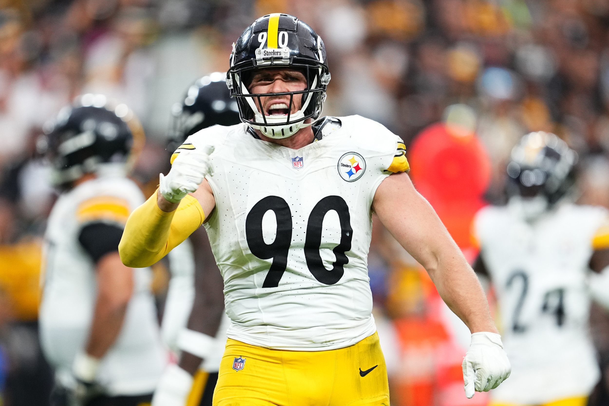 Steelers Receive Unfortunate Update on TJ Watt Amid Contract Issues
