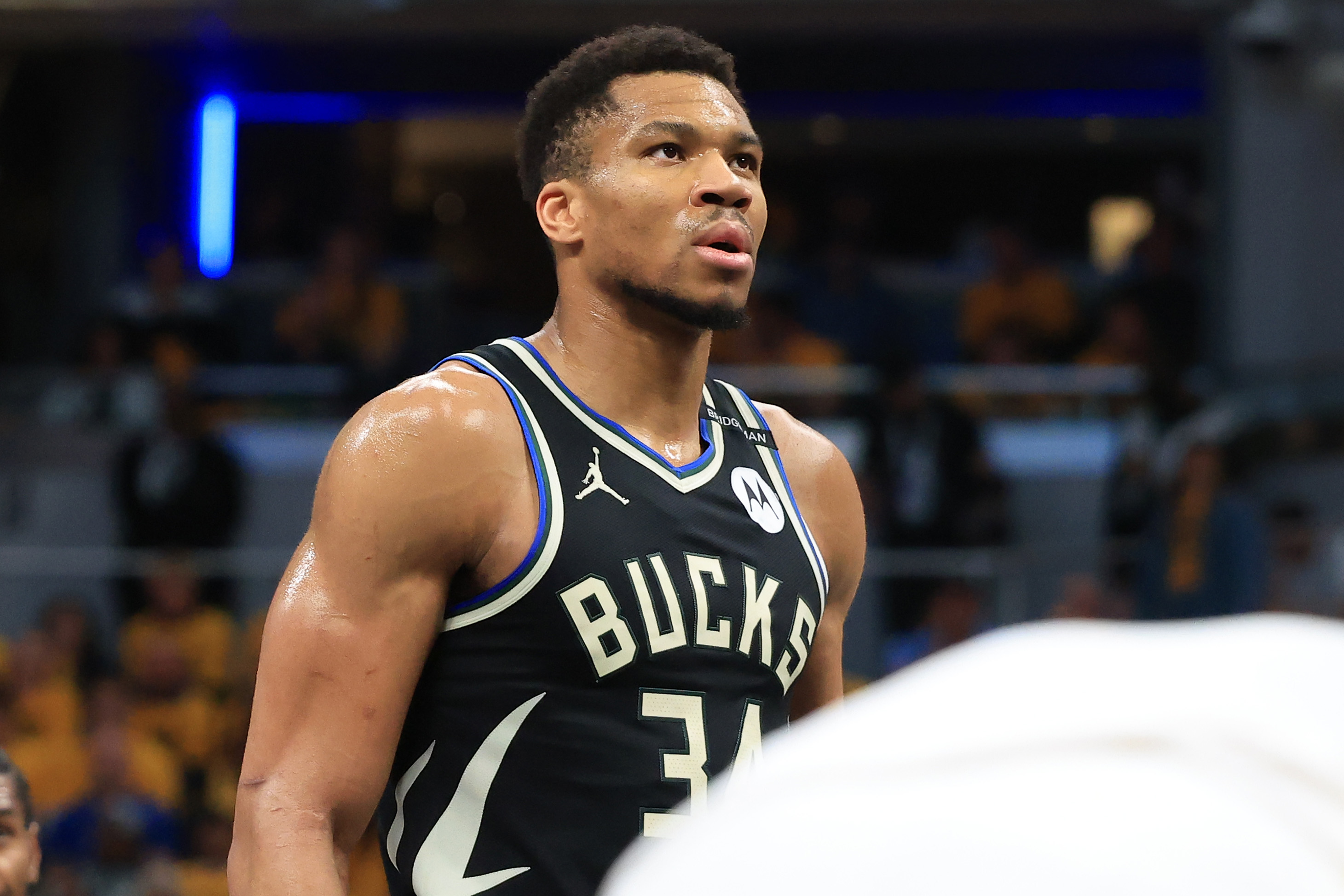 Giannis Antetokounmpo Next Team Odds: Spurs, Rockets, Raptors In Mix