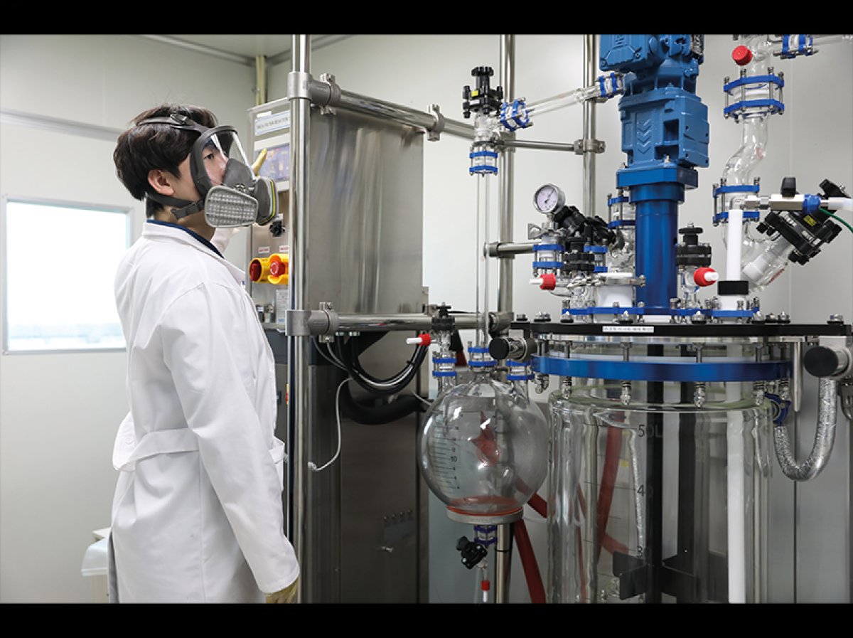 KD’s permeable fuel-cell coolant dye