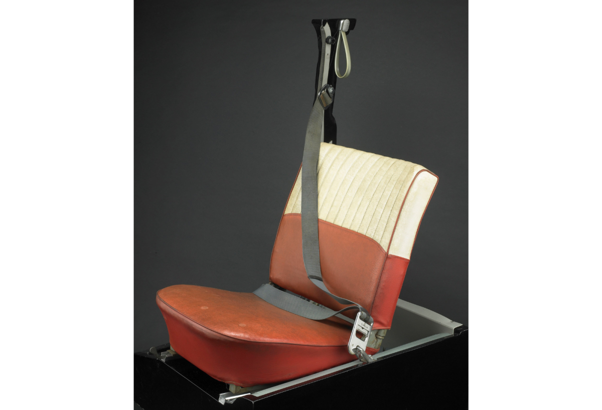 Volvo 1961 three -point safety belt
