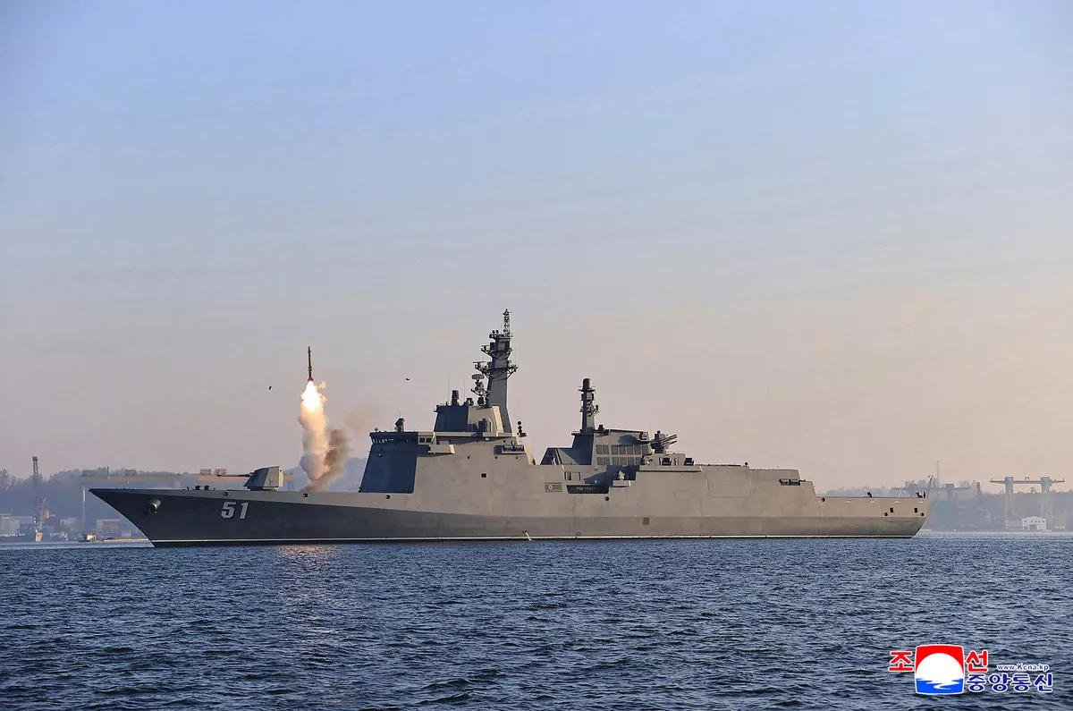 https://d.newsweek.com/en/full/2657407/nk-destroyer.webp