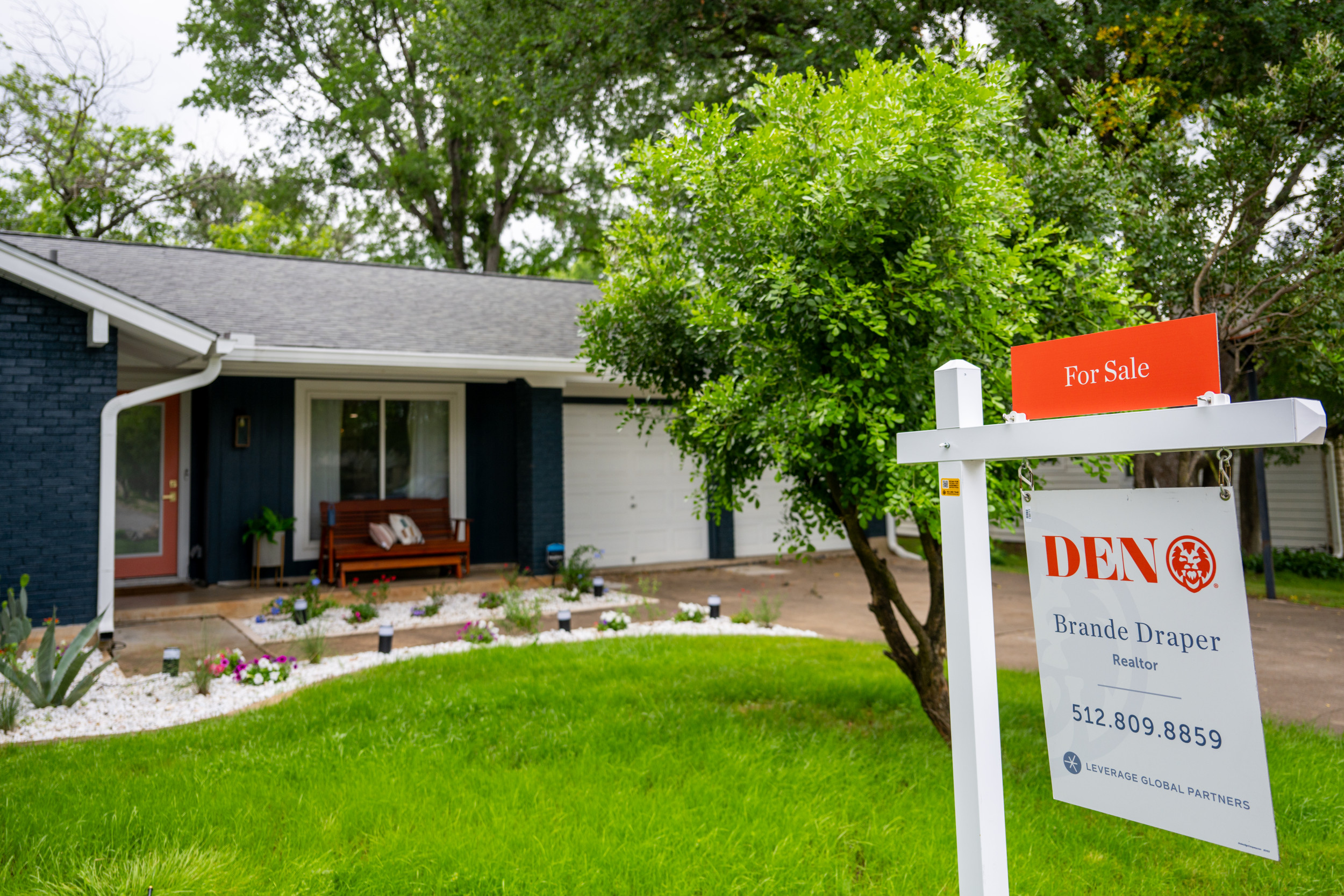 Americans Are Slashing Prices on Home Listings