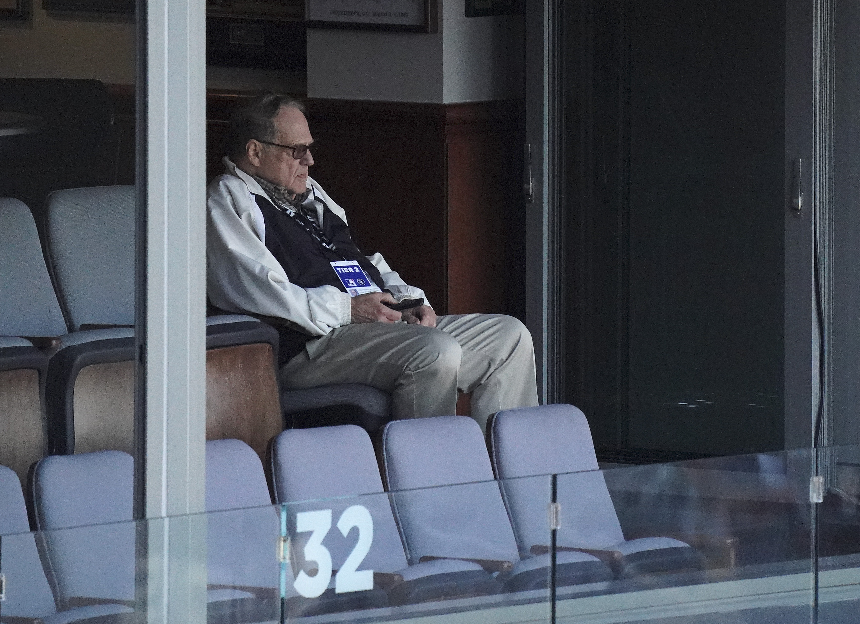 Nashville White Sox? Jerry Reinsdorf to sell team, raising fears of ...