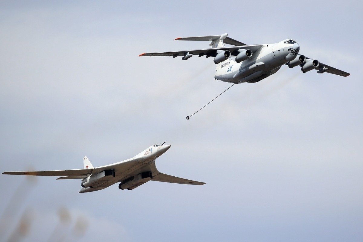 Tu-160
