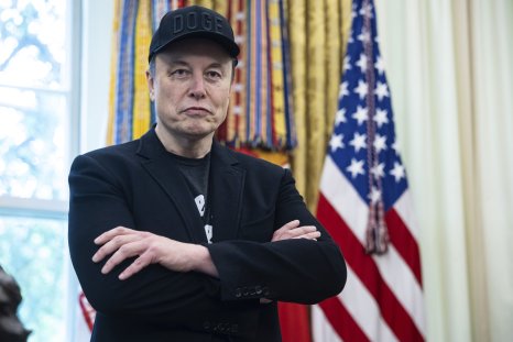 🟥 **Tesla e le Grandi Tecnologiche: Analisi delle Performance e Nuove Strategia nel Mercato**