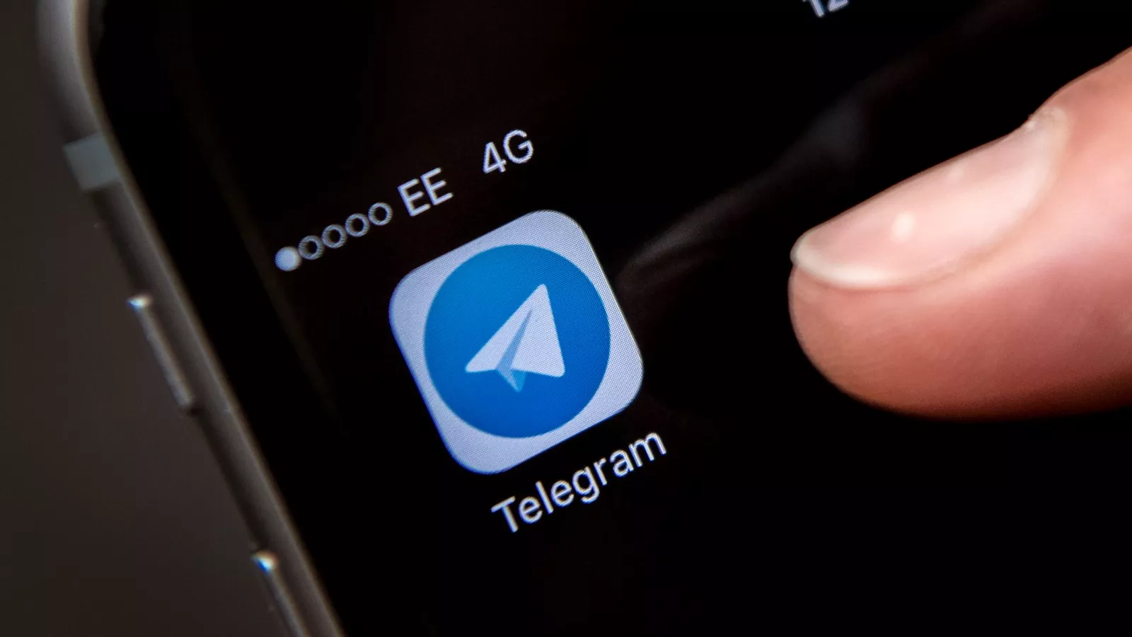 https://d.newsweek.com/en/full/2660359/close-view-telegram-app.webp?w=1600&h=900&q=88&f=09bbb1d6c7f1810804a9ea7179bec435