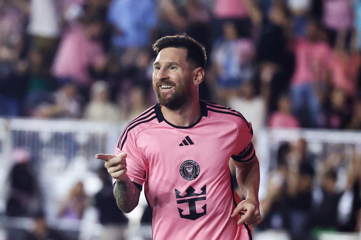 Lionel Messi - Thiên Tài Khiêm Nhường trong Thế Giới Bóng Đá