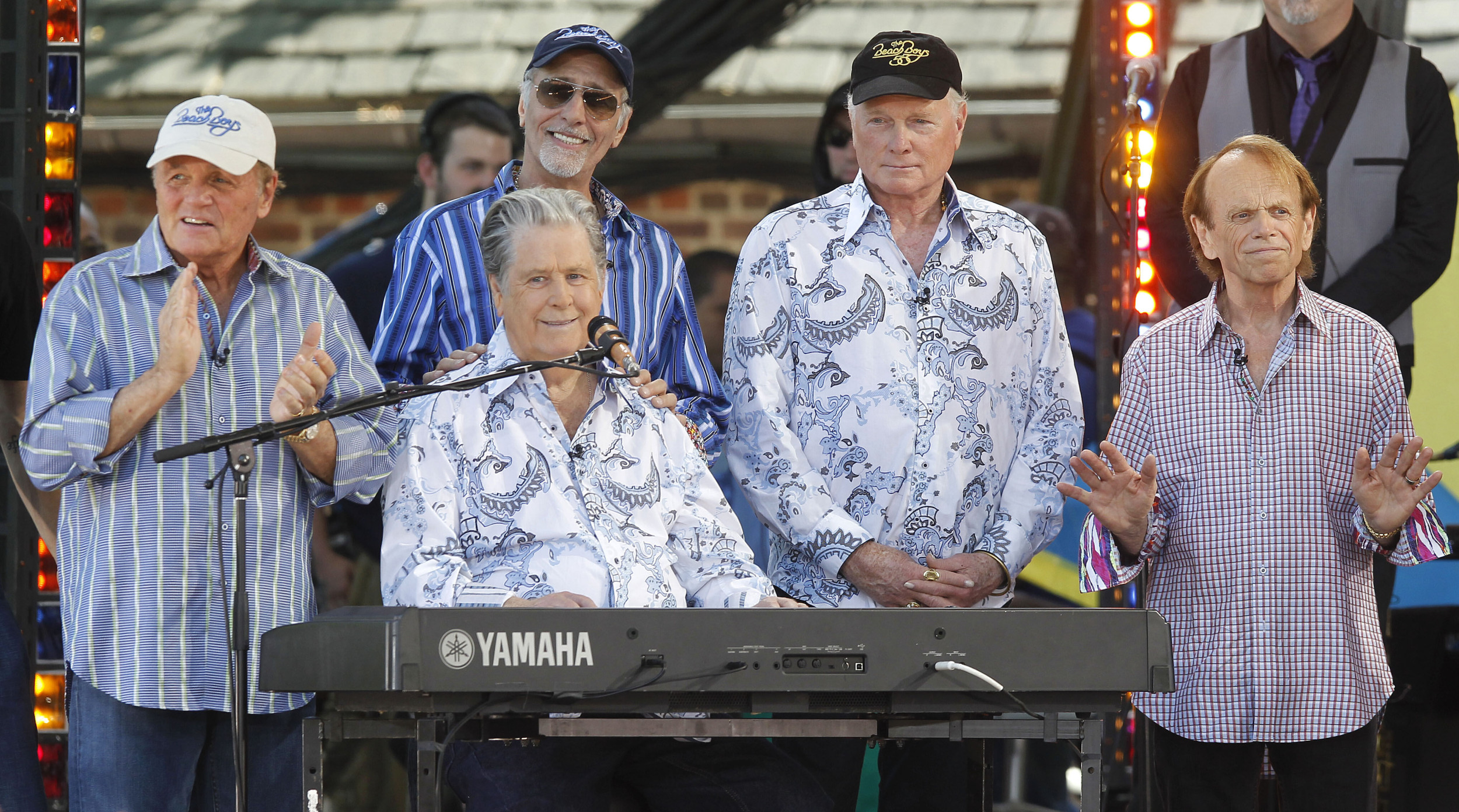 Beach Boys Leader Brian Wilson Dies at 82 - Newsweek