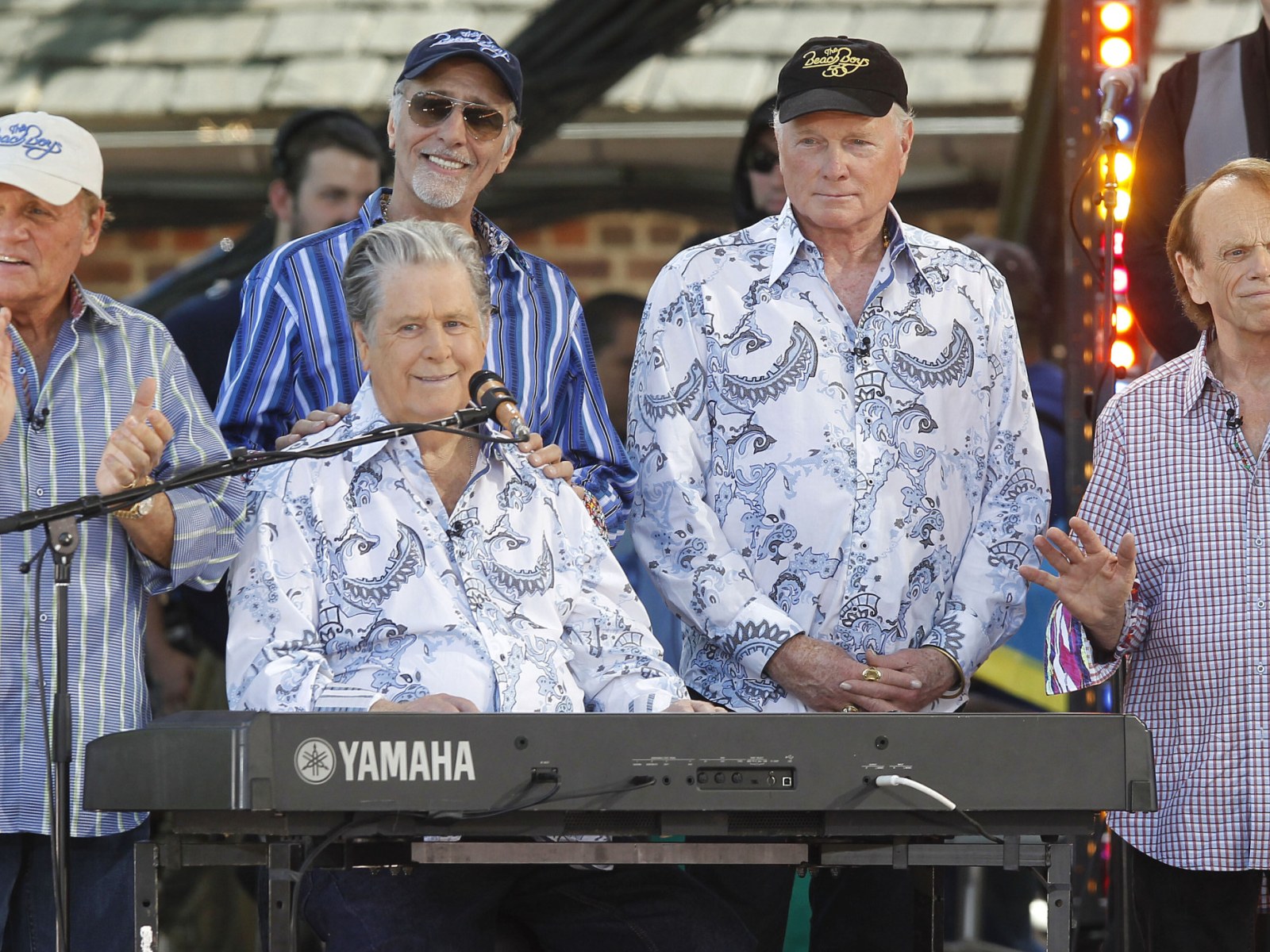 Beach Boys Leader Brian Wilson Dies at 82 - Newsweek