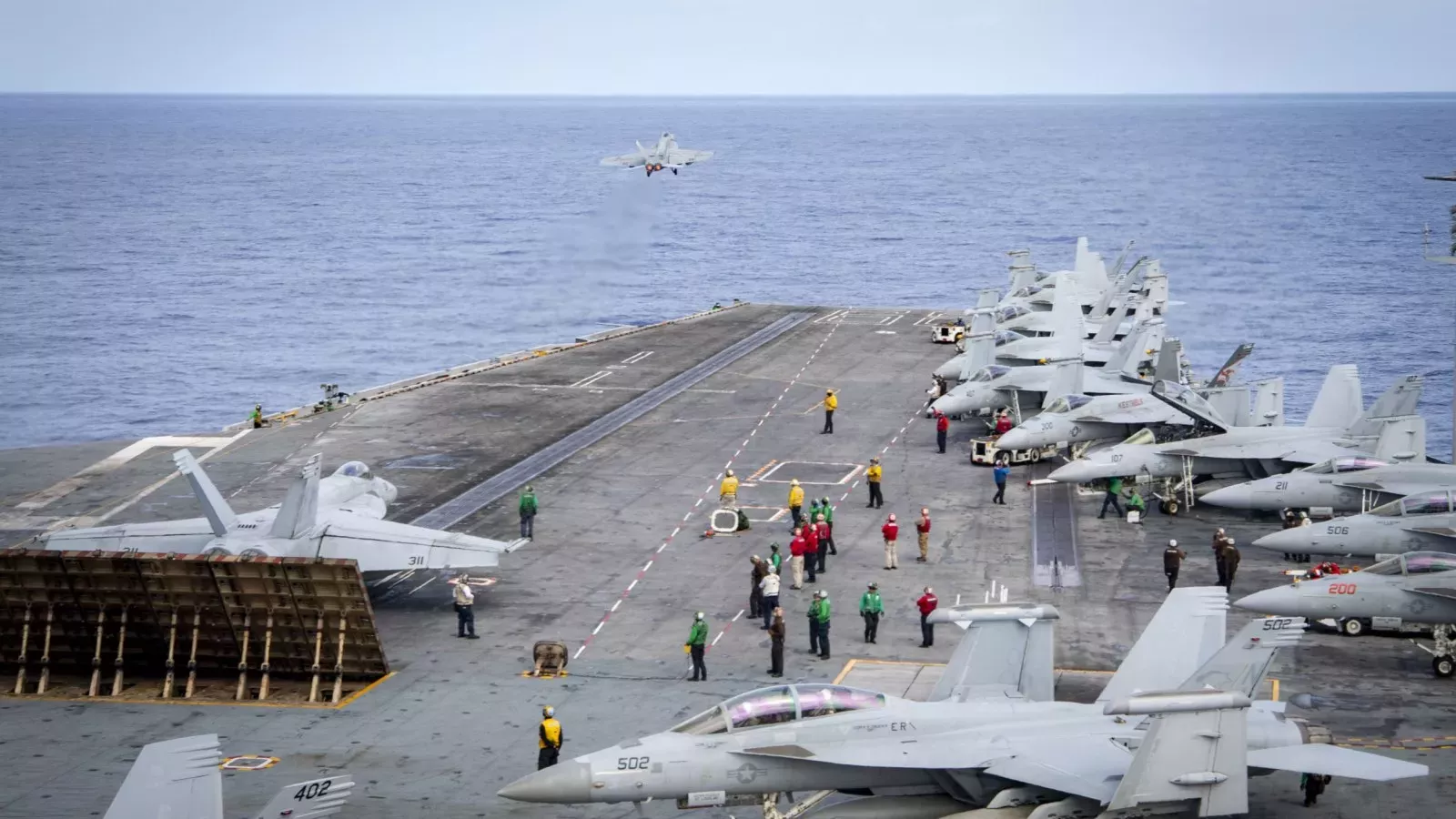 https://d.newsweek.com/en/full/2661531/us-aircraft-carrier-transits-south-china-sea.webp?w=1600&h=900&q=88&f=acdc16f22286c9ca9847e25ef2ec421d