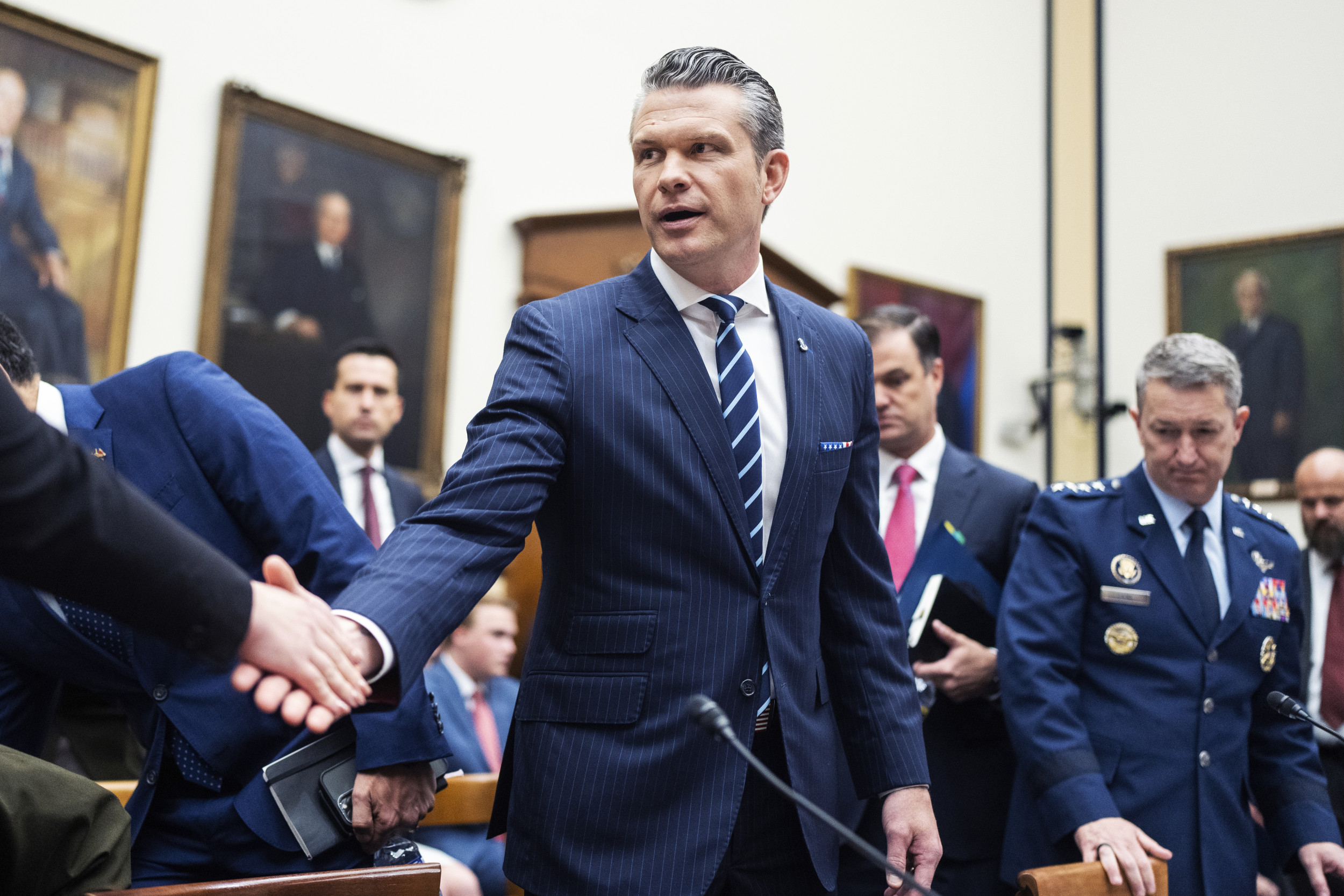 Pete Hegseth reacts to following court orders over Marines in LA