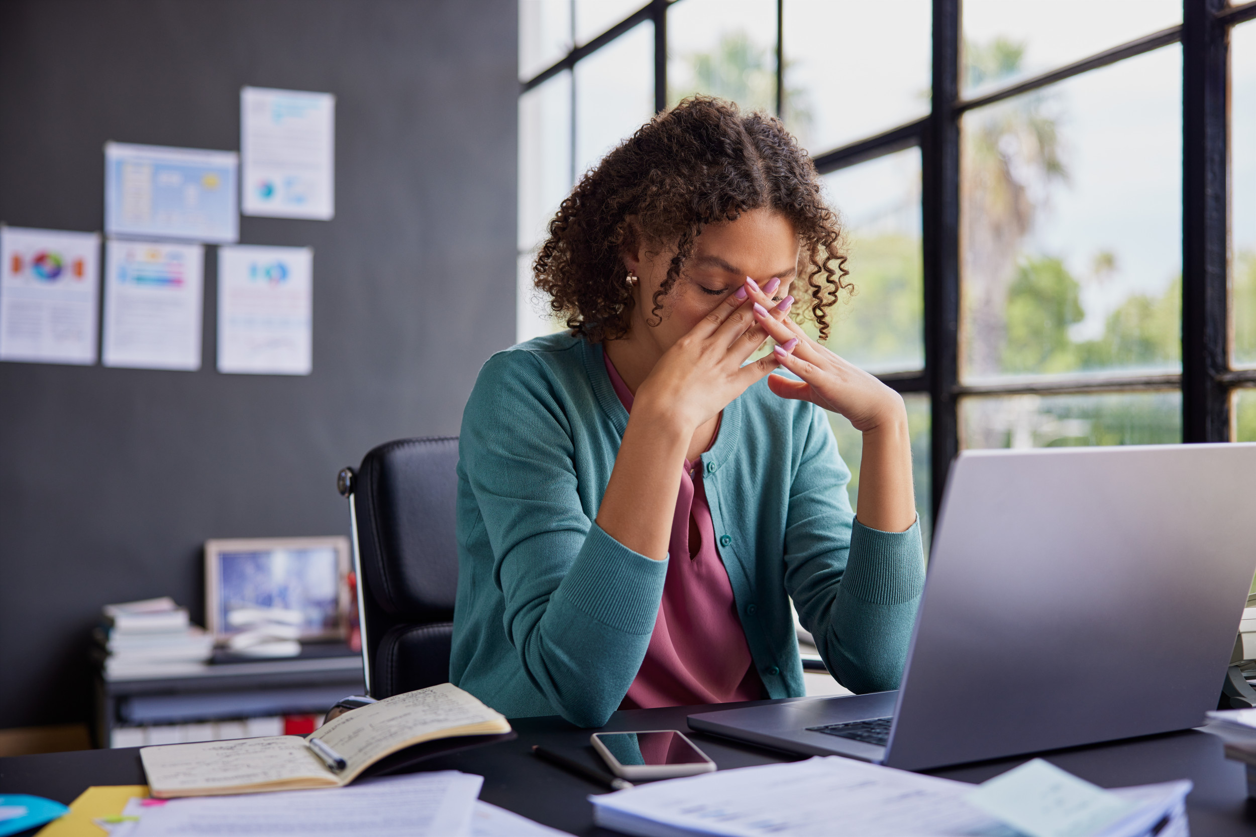Employee Confidence Drops to Record Low