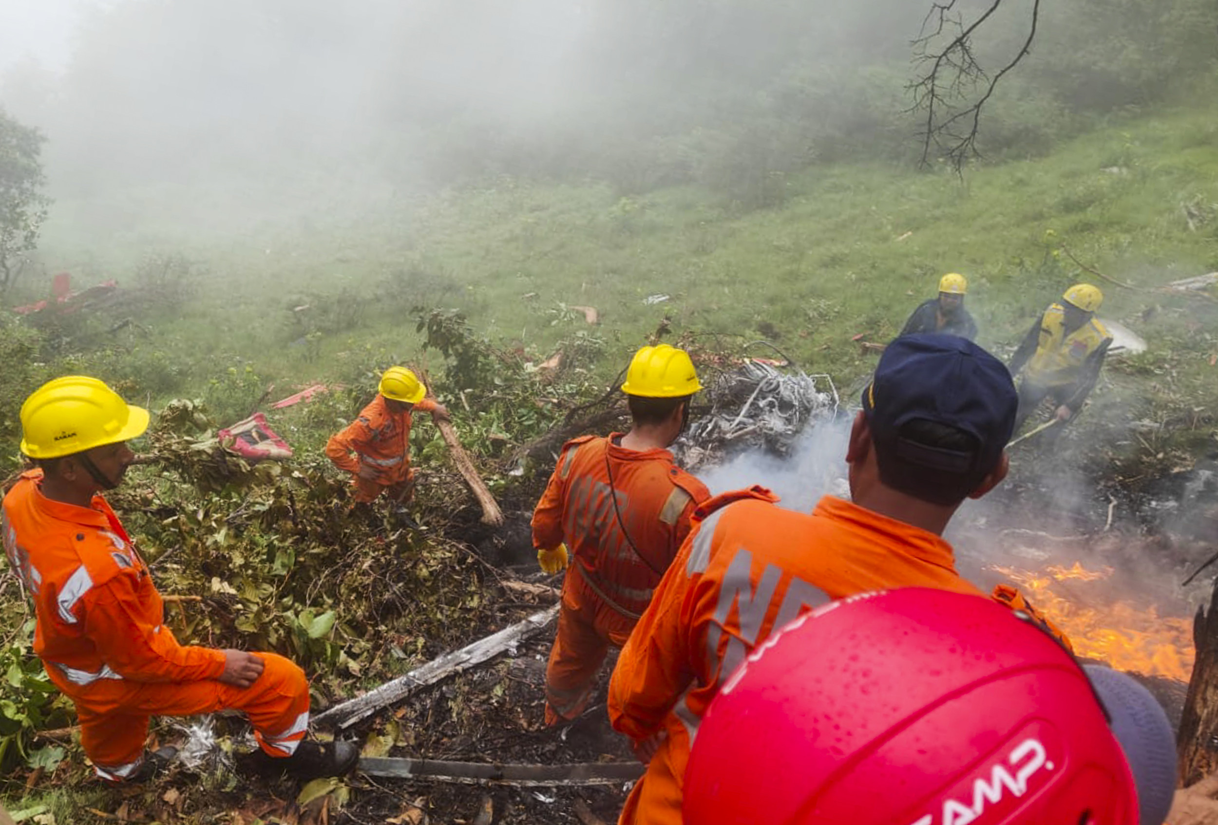 https://d.newsweek.com/en/full/2663610/india-helicopter-crash.jpg