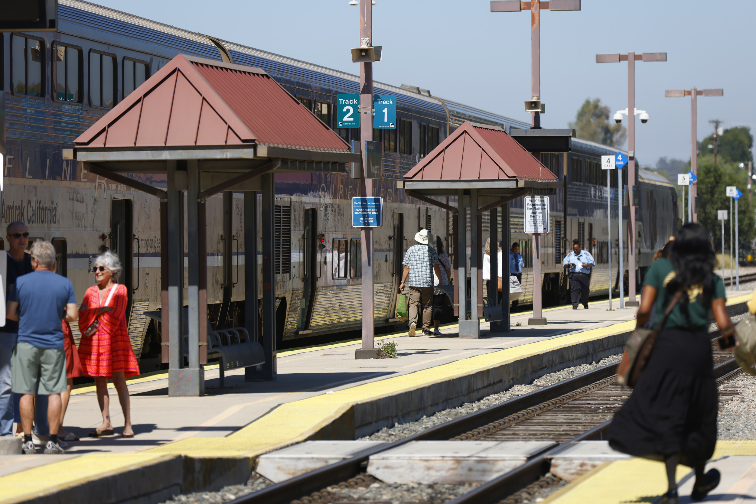 https://d.newsweek.com/en/full/2663939/california-high-speed-rail-authority.jpg