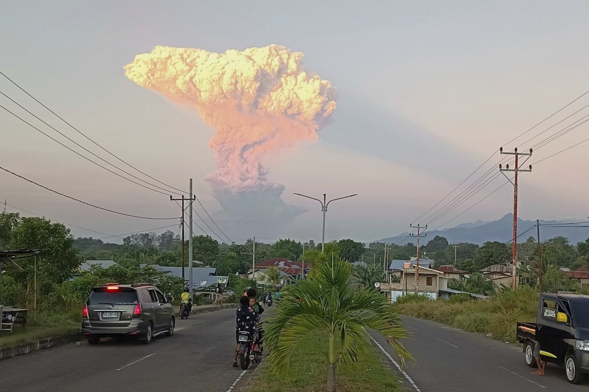 volcano indonesia