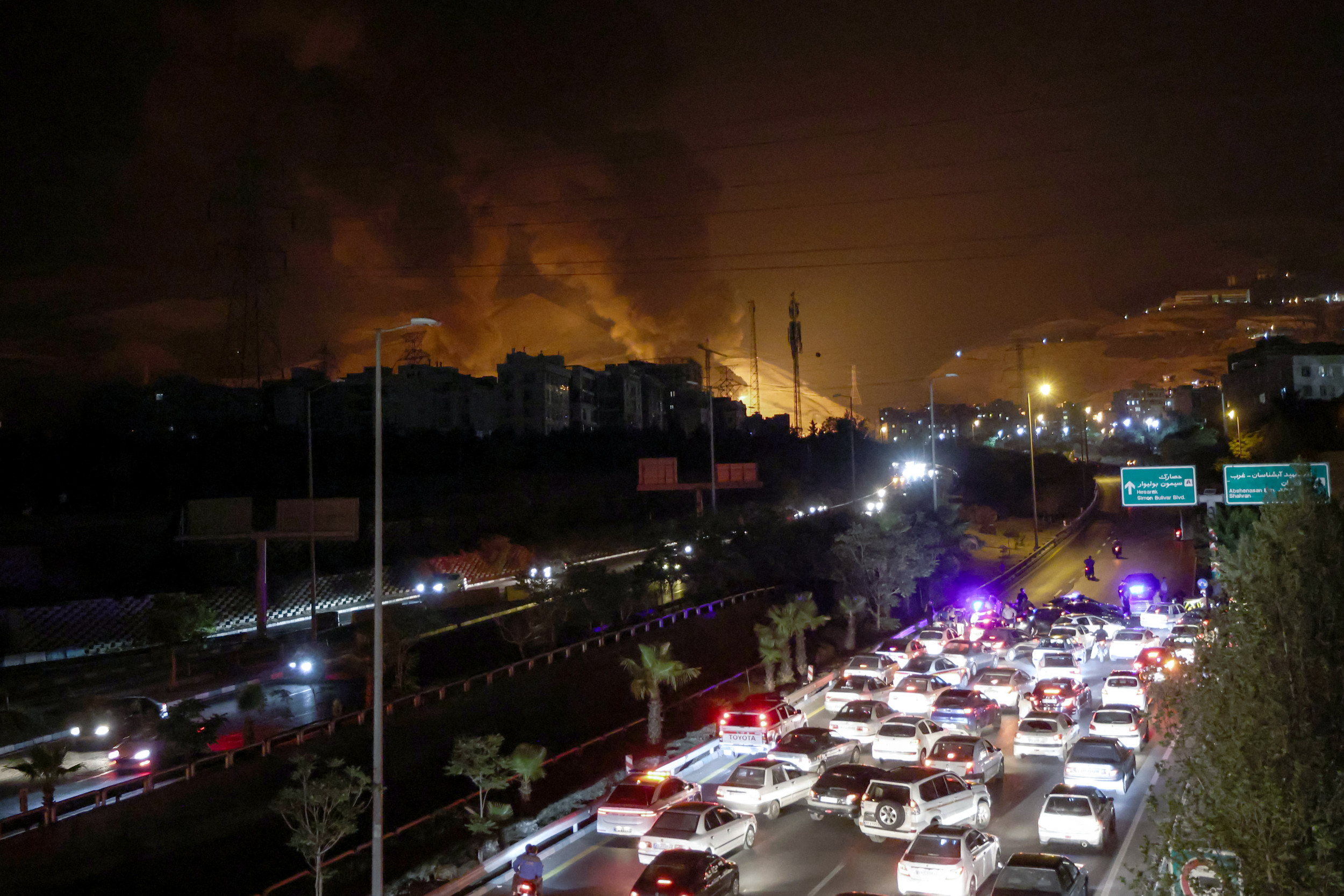 https://d.newsweek.com/en/full/2665537/jammed-iranian-road.jpg