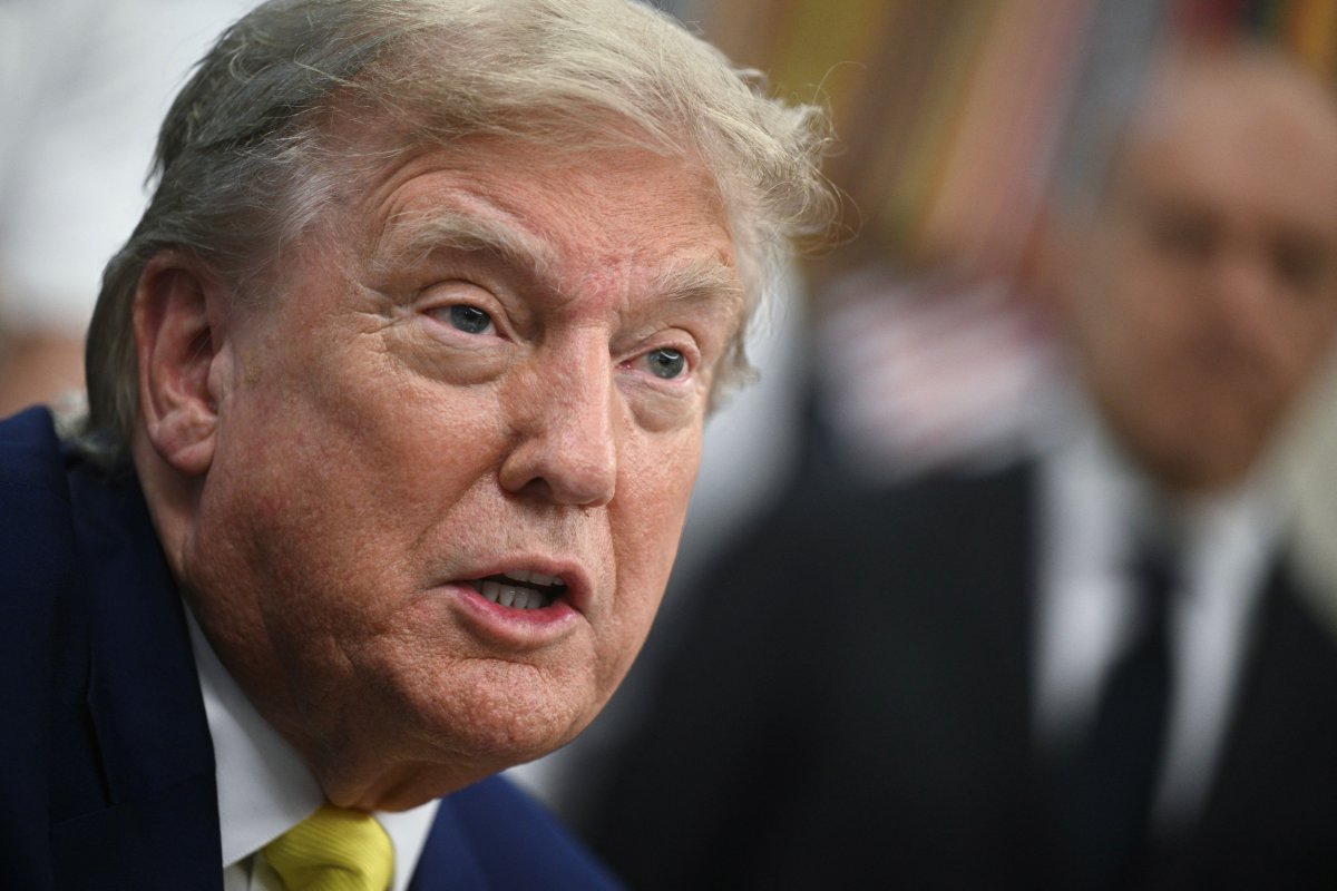 Donald Trump speaks press oval office