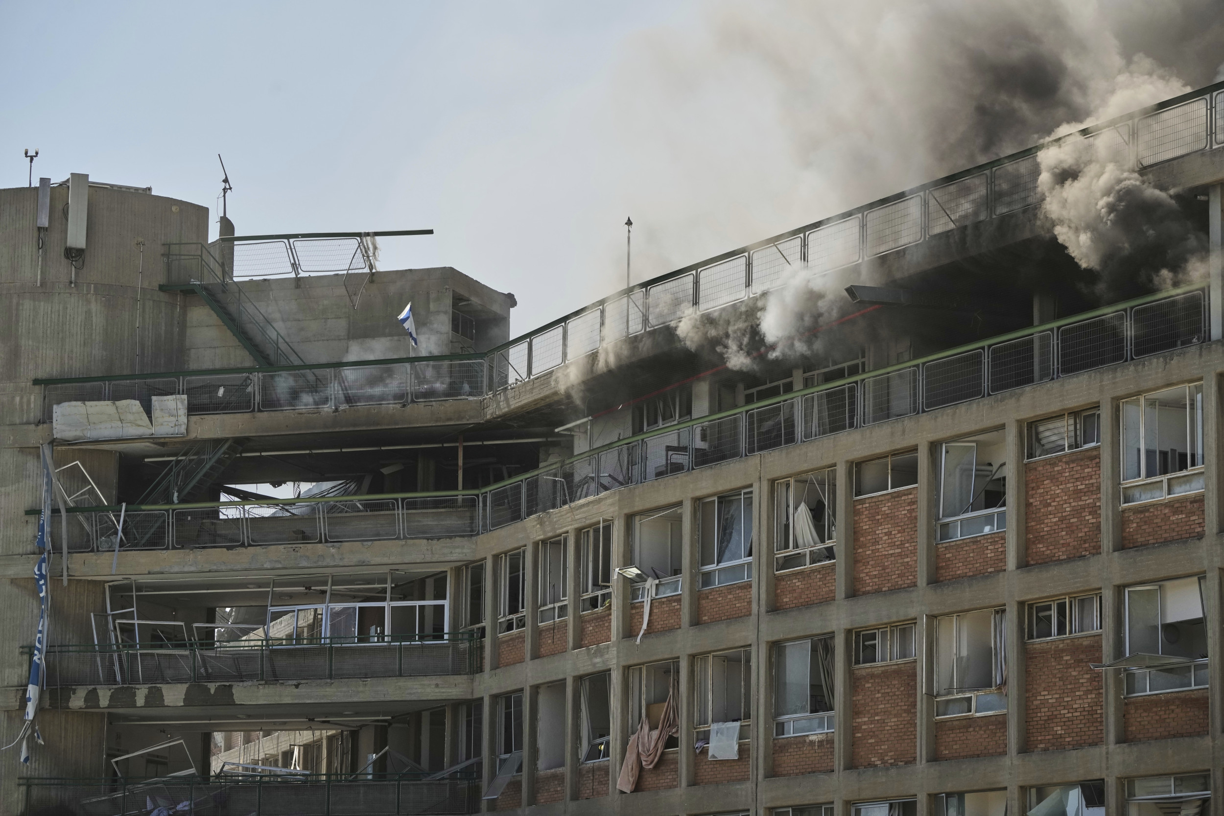 Iran Fires Heavier Missiles in Israel Attacks