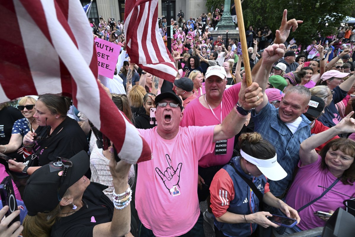 Supporters of Karen Read