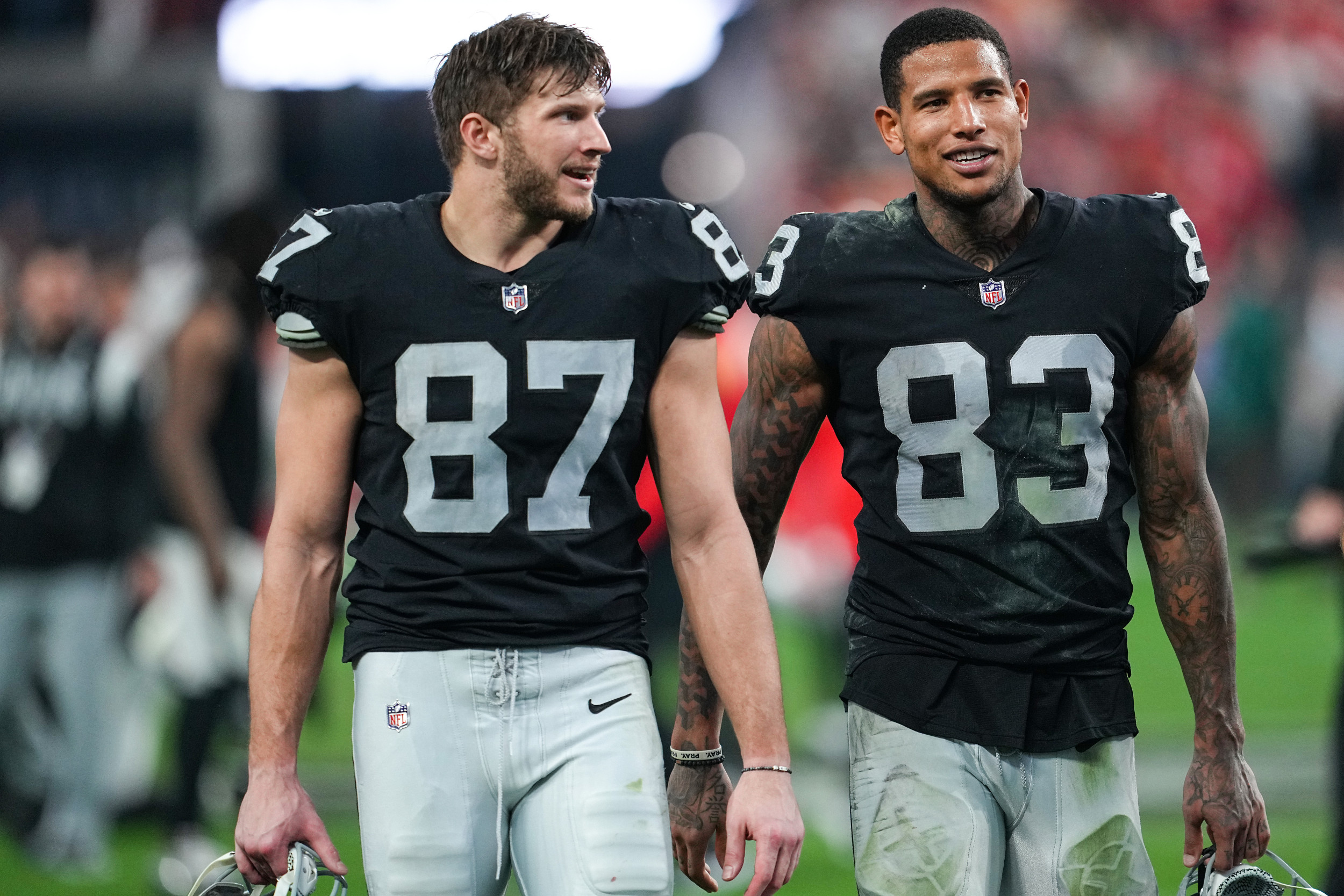 Former NFL Star Darren Waller Reveals New Details on Abandoning $32 Million