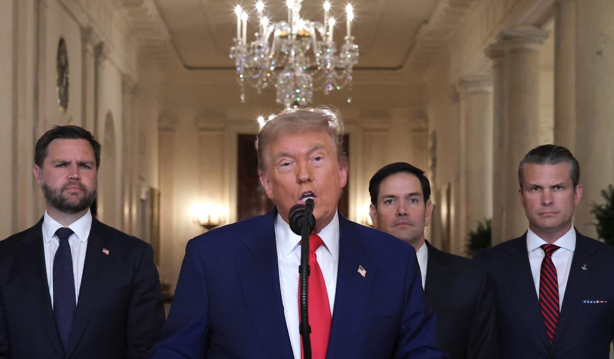 trump and war team