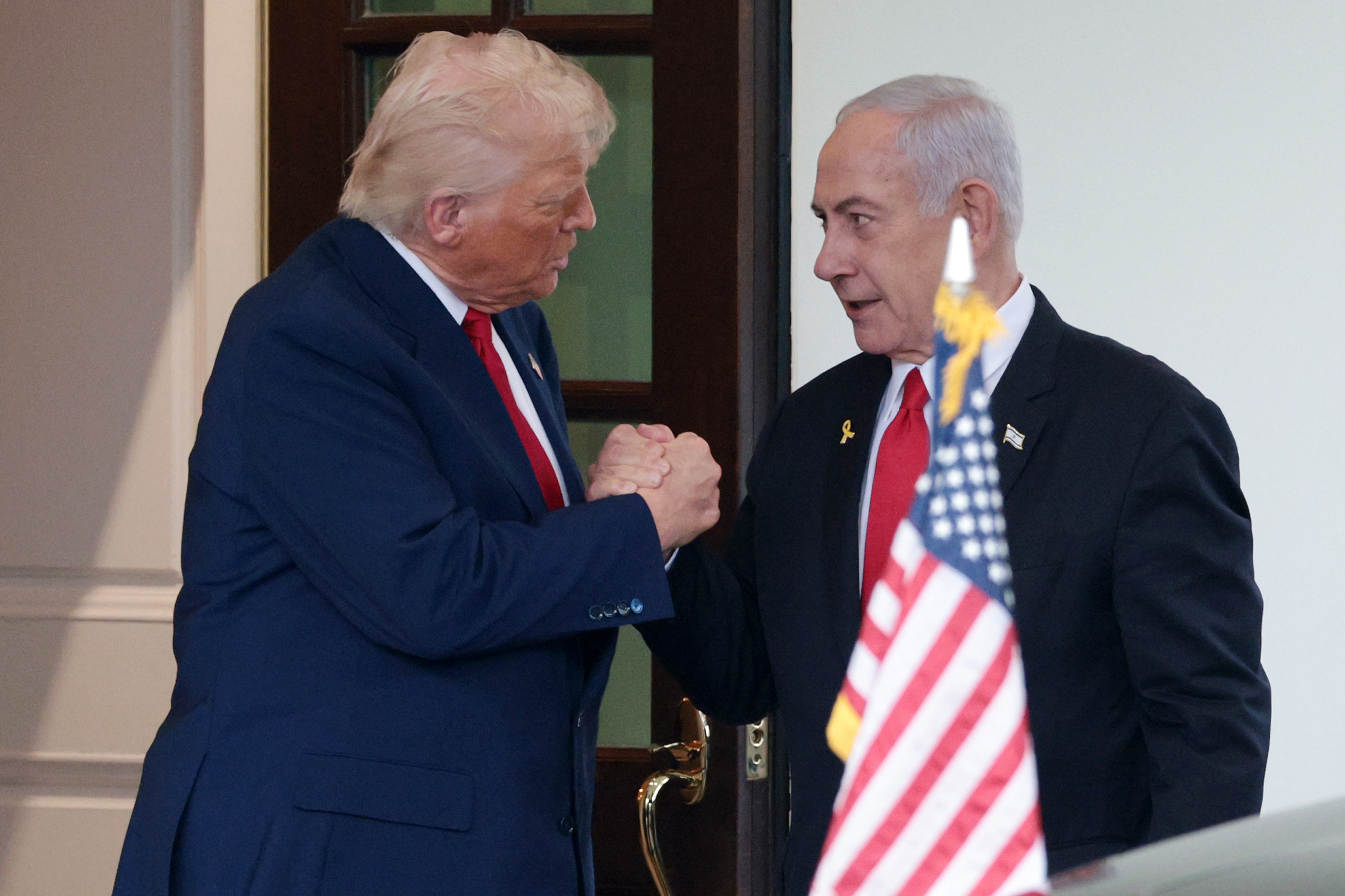 https://d.newsweek.com/en/full/2669904/president-donald-trump-israeli-prime-minister.jpg