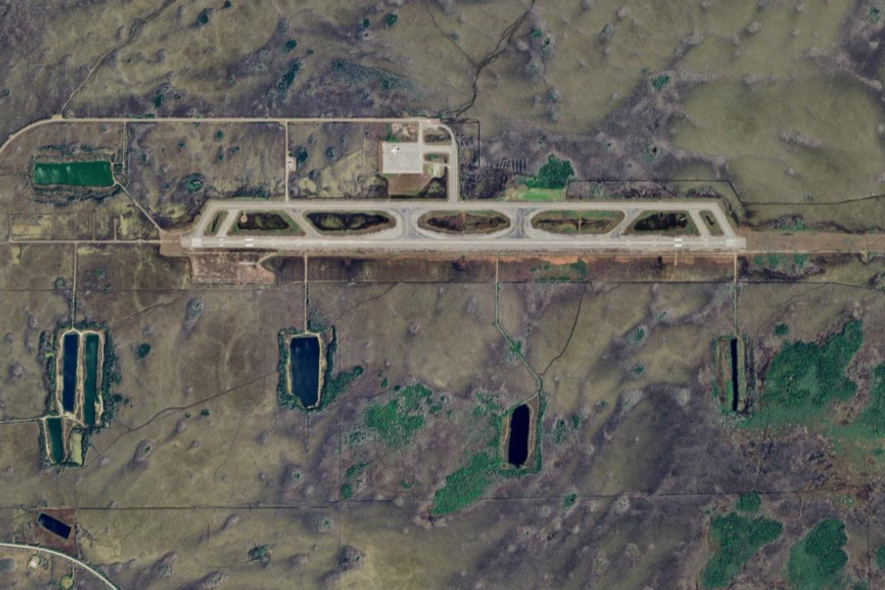 https://d.newsweek.com/en/full/2669971/alligator-alcatraz.png