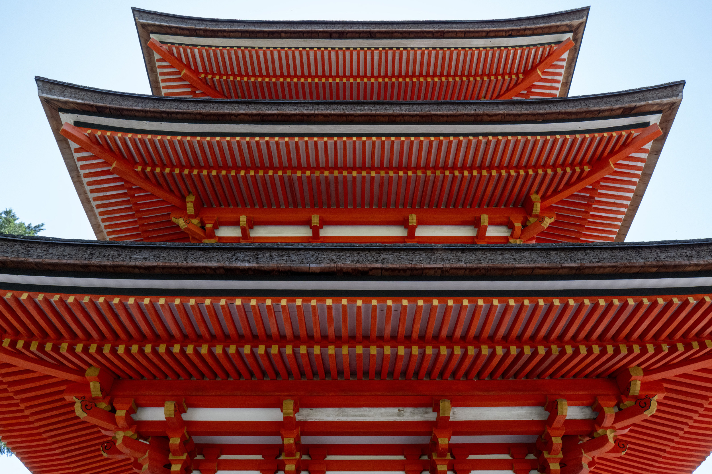 https://d.newsweek.com/en/full/2672796/kyoto-temple.jpg