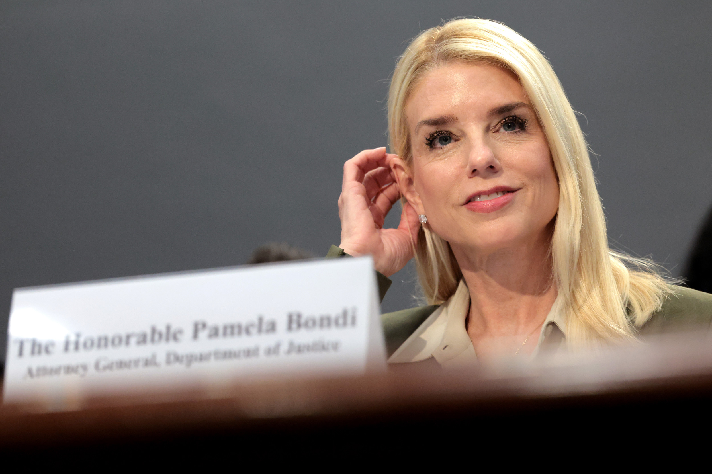 Pam Bondi Reacts to Supreme Court's Birthright Citizenship Ruling - Newsweek