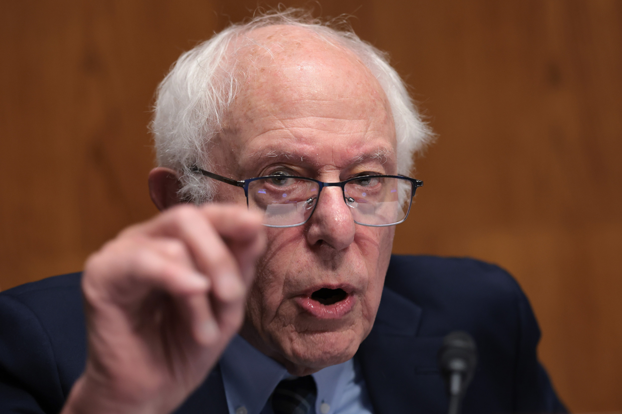 Bernie Sanders Warns Establishment In Panic After Zohran Mamdani Win