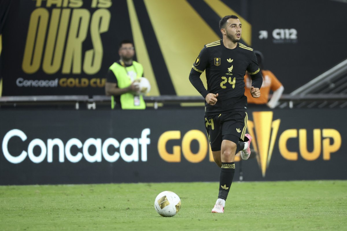 Luis Chávez #24 of Mexico