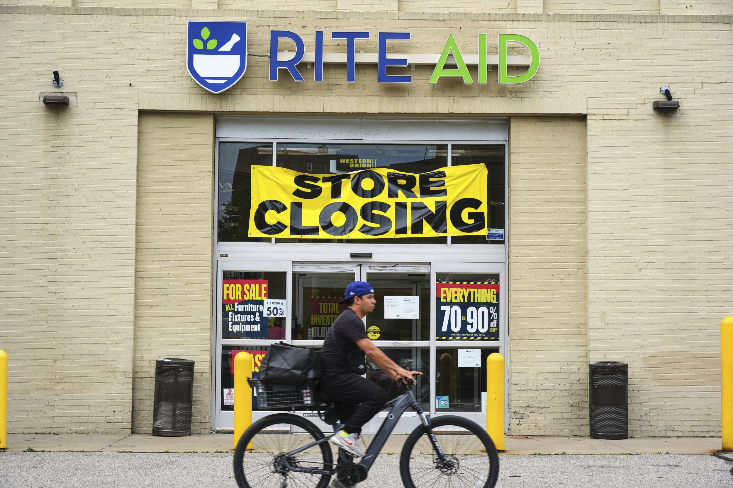 Rite Aid Closures Reach 1,000 as America Faces Pharmacy Deserts