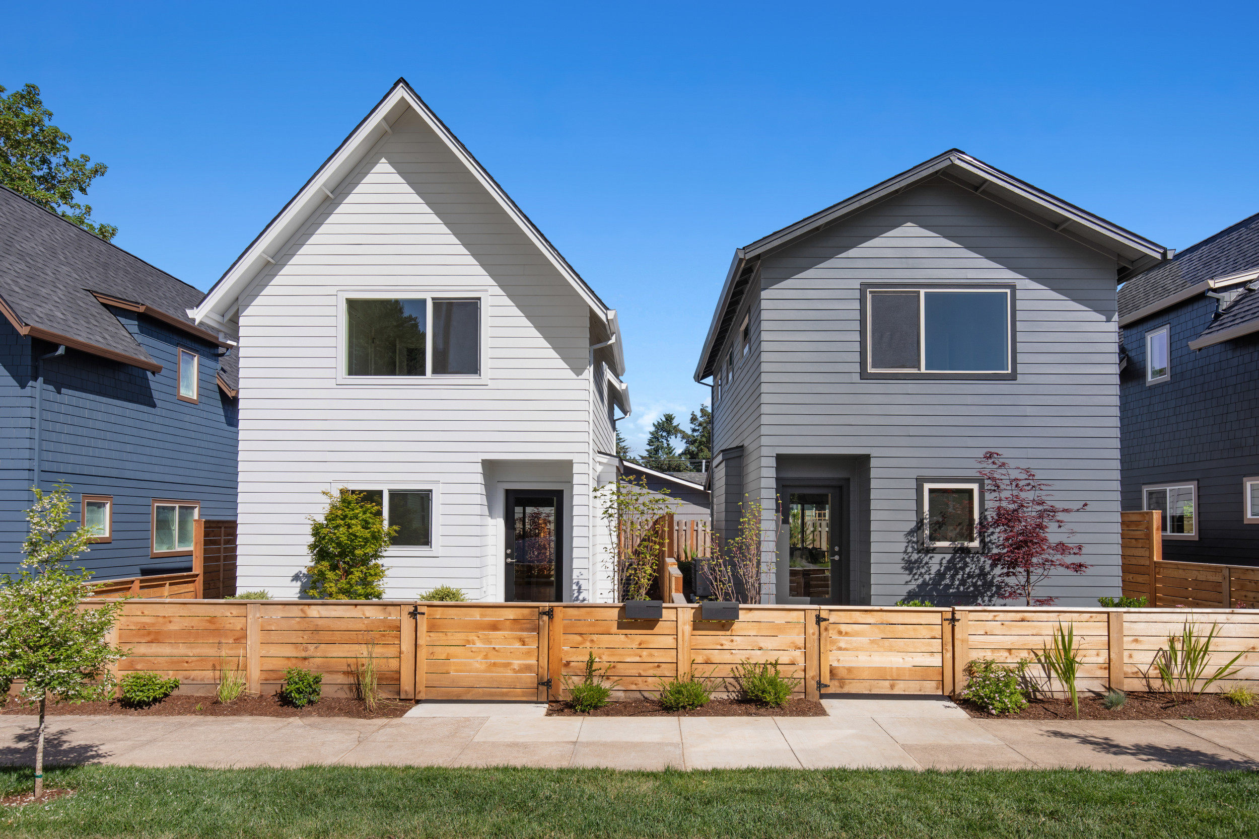 https://d.newsweek.com/en/full/2676189/homes-sale.jpg