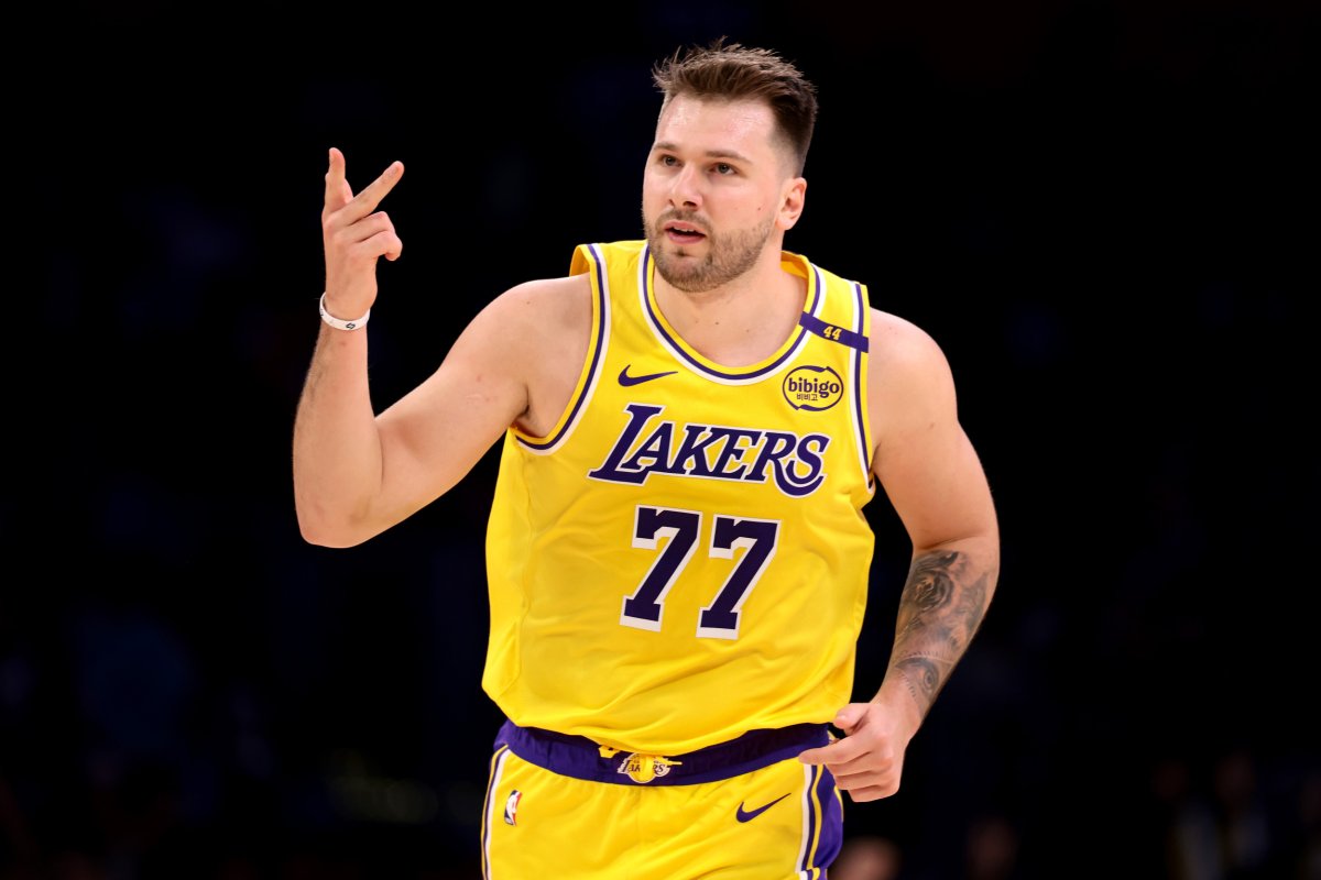 Report: Luka Doncic's Thoughts on Lakers' Deandre Ayton Deal Emerge - Newsweek