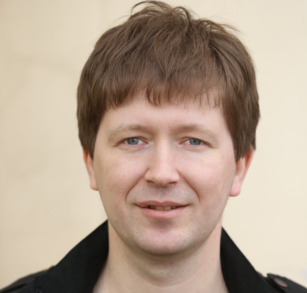 Russian Send the Andrei Satisfied journalist.