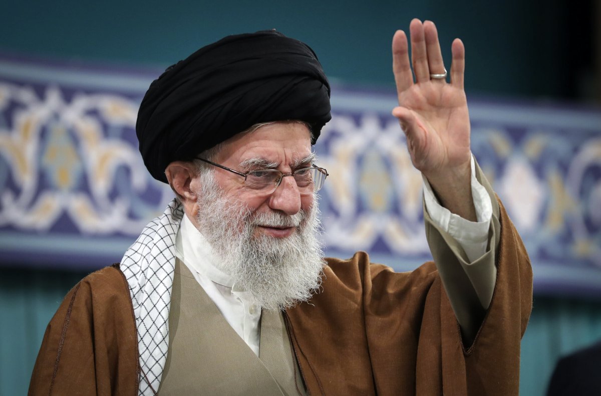 رهبر عالی آیت الله علی خامنه