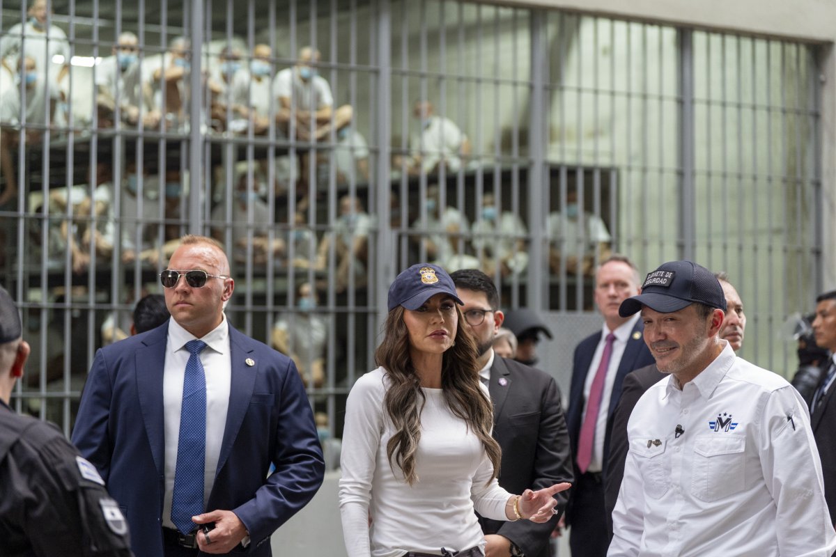 Noem en prisión