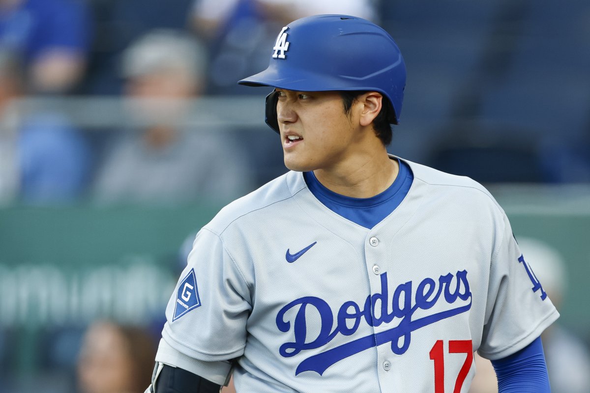 Dodgers’ Dave Roberts Sends Shohei Ohtani Message Amid ‘Drag Down’ Concerns