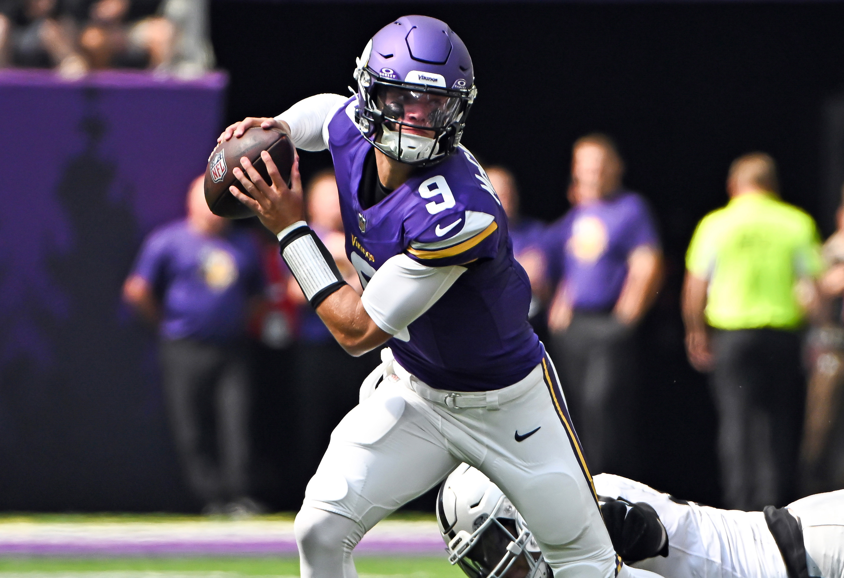 Bleacher Report Predicts Minnesota Vikings Finish Last NFC North 2025