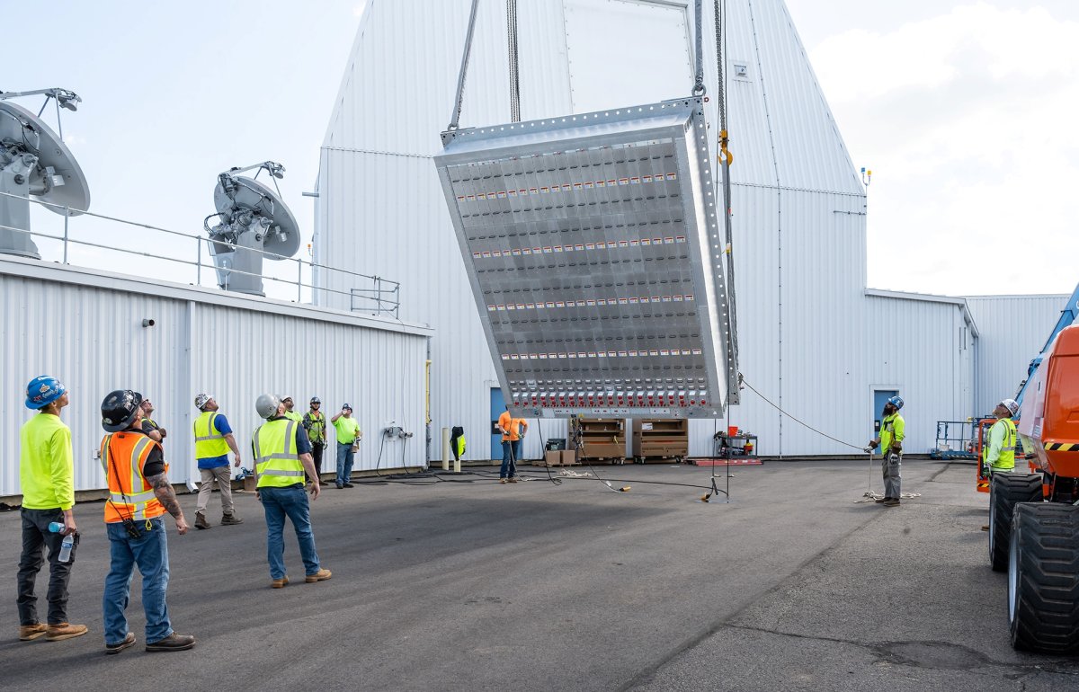 Japan Receives Missile Defense Radar