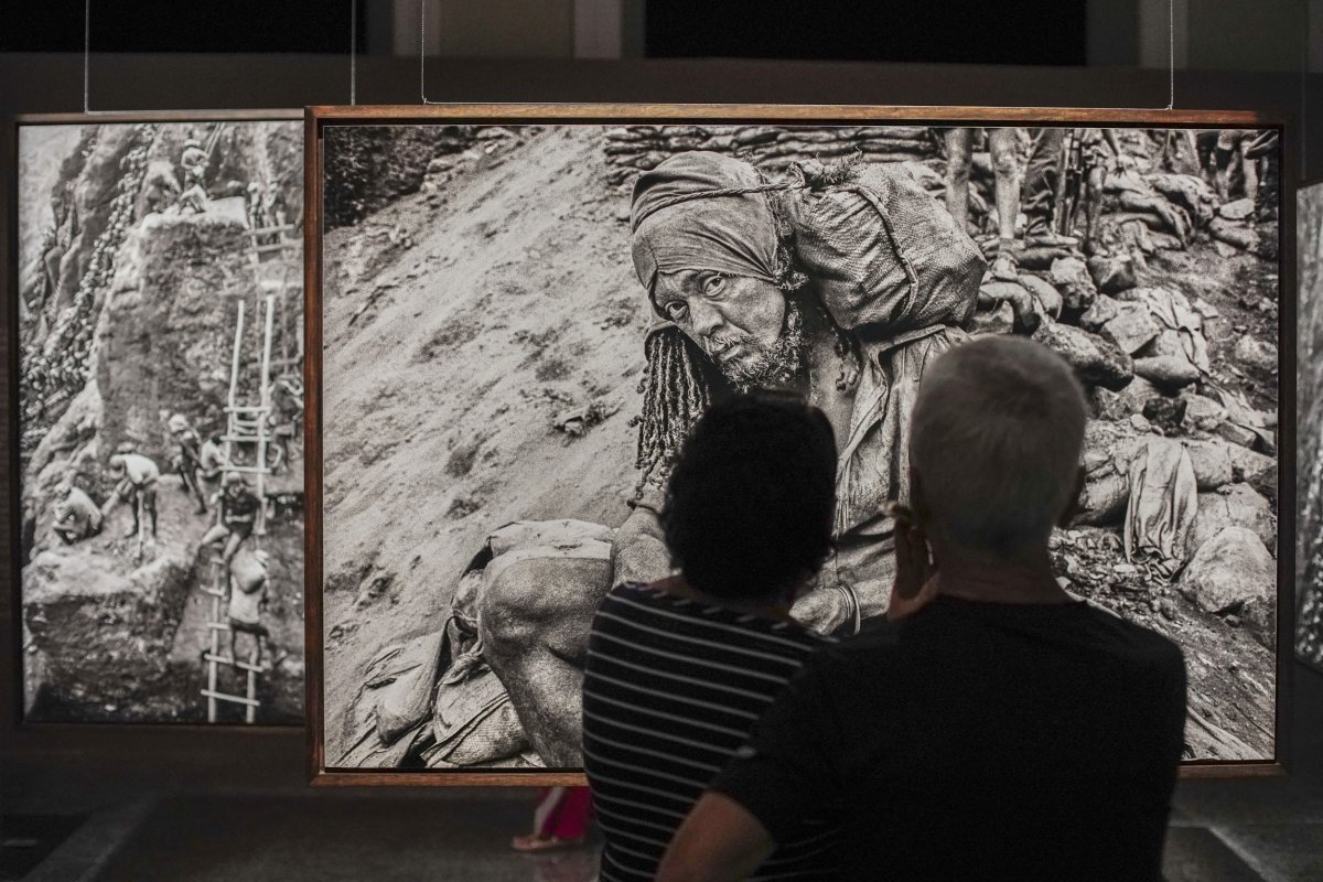 Los visitantes asistieron a la exposición