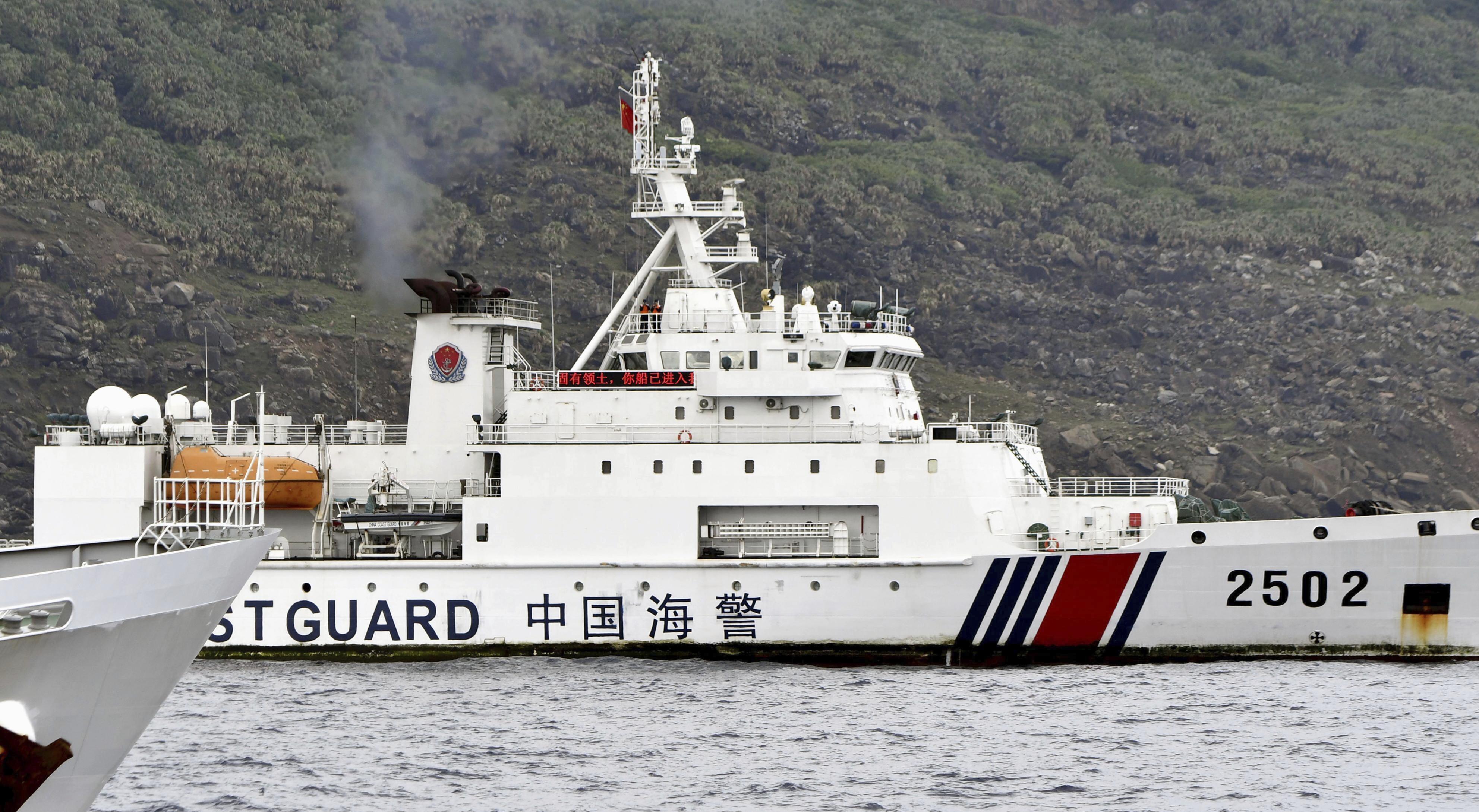 https://d.newsweek.com/en/full/2681190/china-coast-guard-operates-near-senkakus.jpg