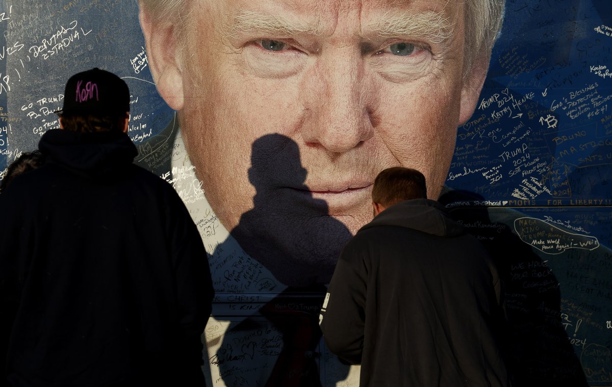 Trump mural