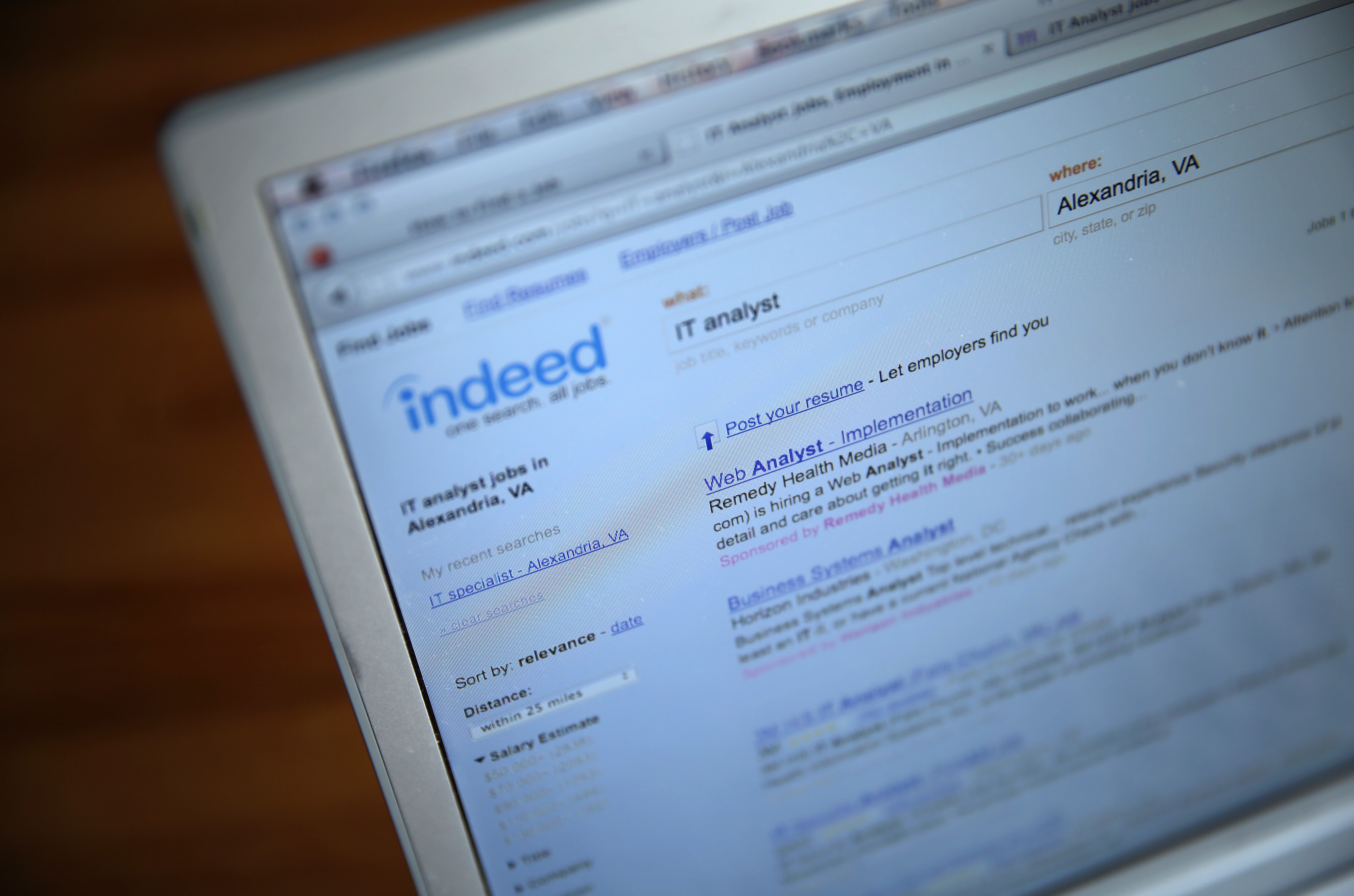 Employee Confidence Has Dipped to an All-Time Low, Study Finds