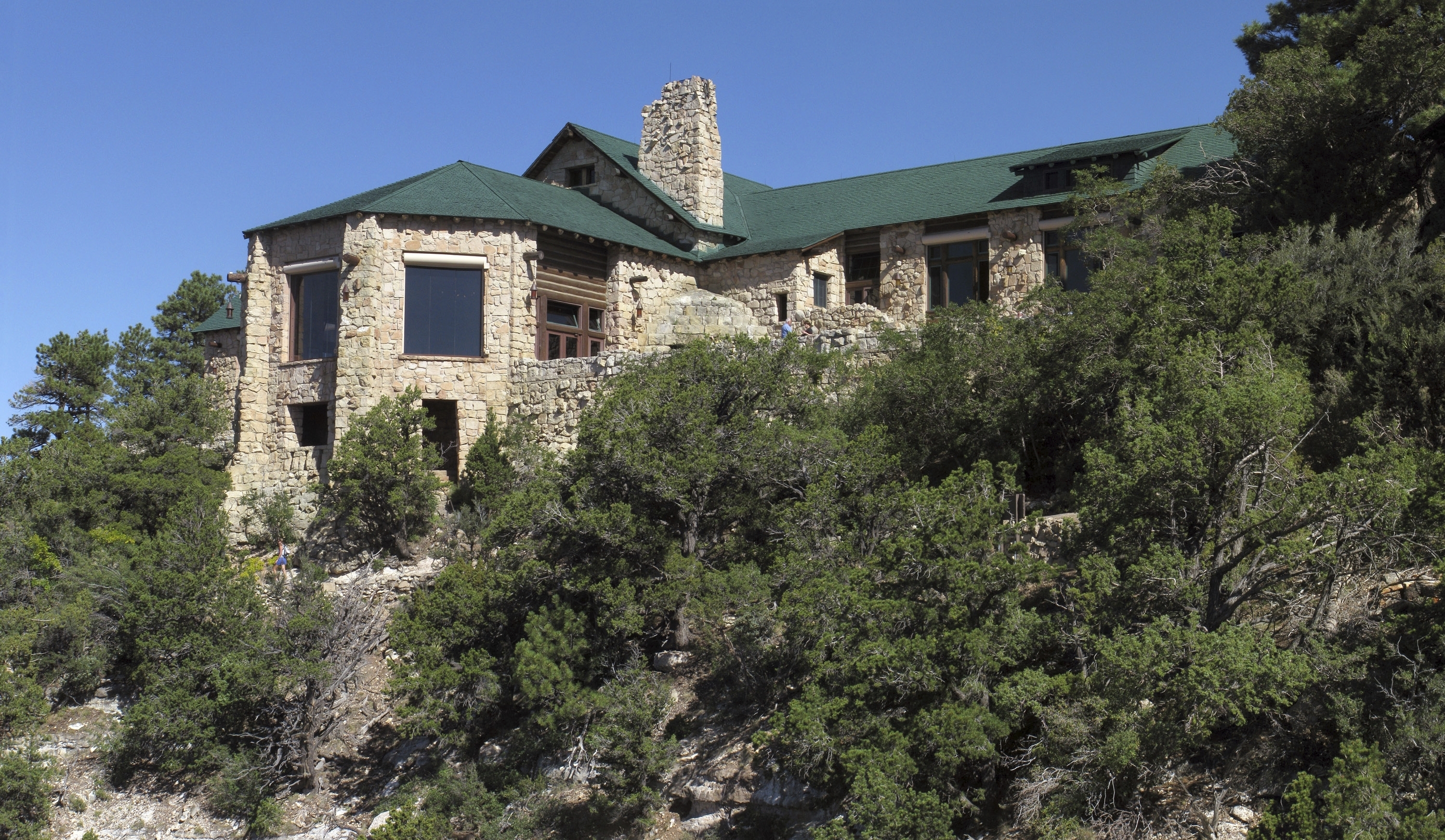 Historic Lodge in Grand Canyon Destroyed in Dragon Bravo Wildfire