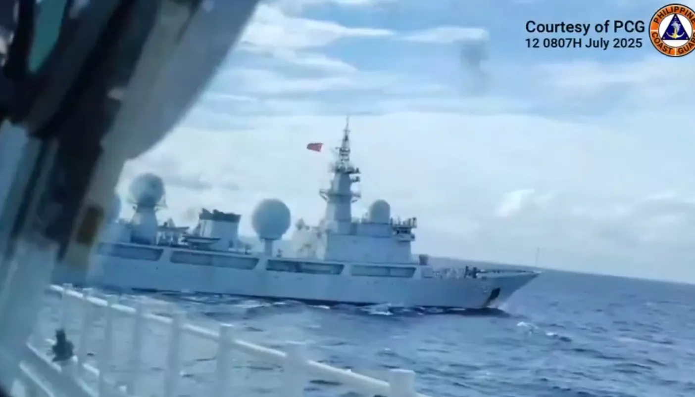 https://d.newsweek.com/en/full/2682429/chinese-destroyer-operates-philippine-eez.webp