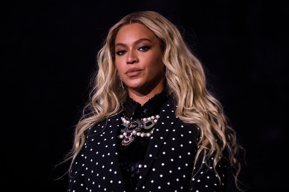 Beyoncé Performs Presidential Candidate Hillary Clinton 2016