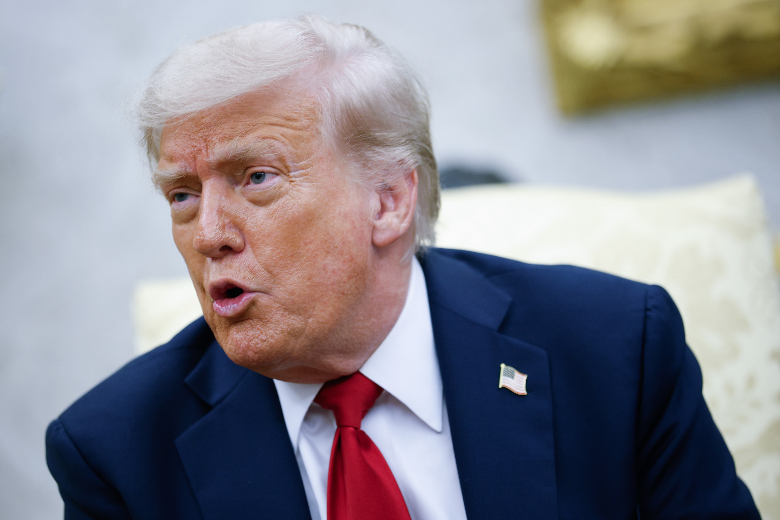 https://d.newsweek.com/en/full/2683870/donald-trump.jpg